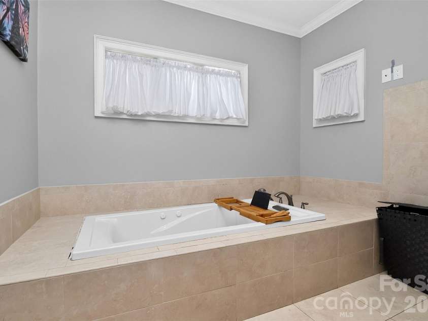 9704 Saddle Avenue, Waxhaw, NC 28173.  MLS# CAR4400749, YatesRealty ID 35198. 