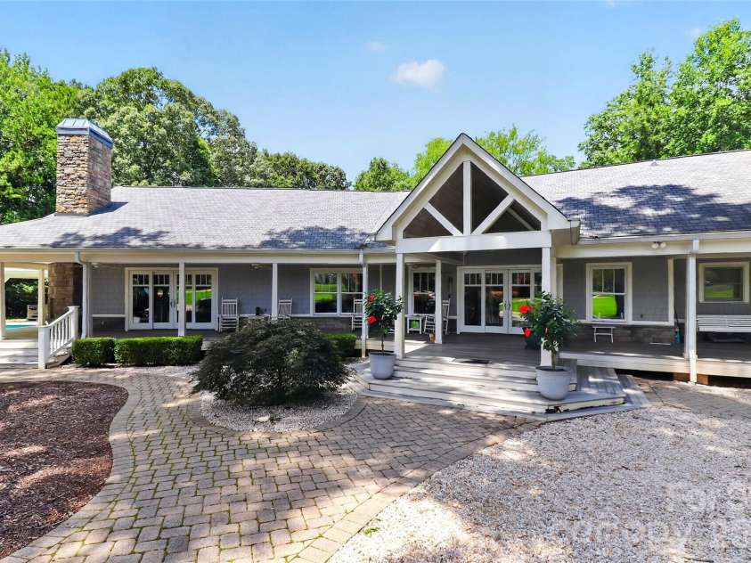 9704 Saddle Avenue, Waxhaw, NC 28173.  MLS# CAR4400749, YatesRealty ID 35198. 