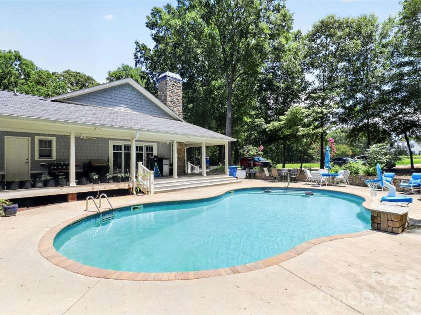9704 Saddle Avenue, Waxhaw, NC 28173.  MLS# CAR4400749, YatesRealty ID 35198. 