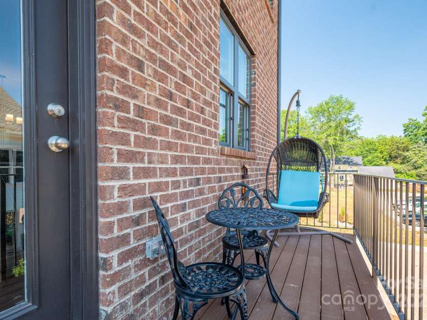 234 Gilead Road, Huntersville, NC 28078.  MLS# CAR4285483, YatesRealty ID 35199. 