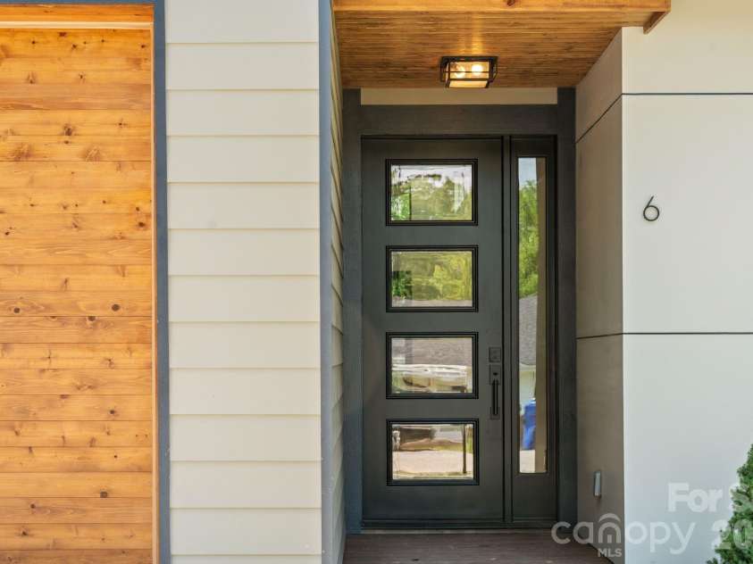 6 Sandhurst Drive, Asheville, NC 28806.  MLS# CAR4400768, YatesRealty ID 35199. 