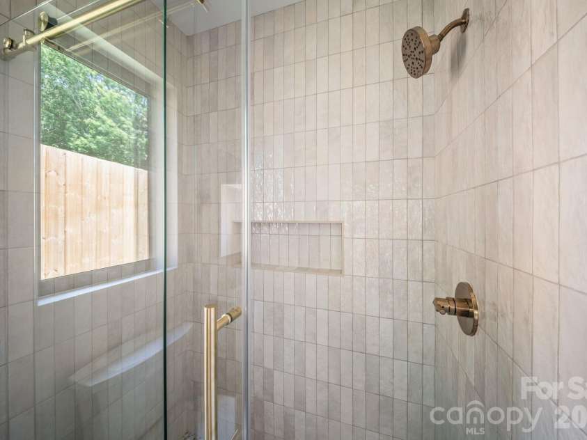 6 Sandhurst Drive, Asheville, NC 28806.  MLS# CAR4400768, YatesRealty ID 35199. 