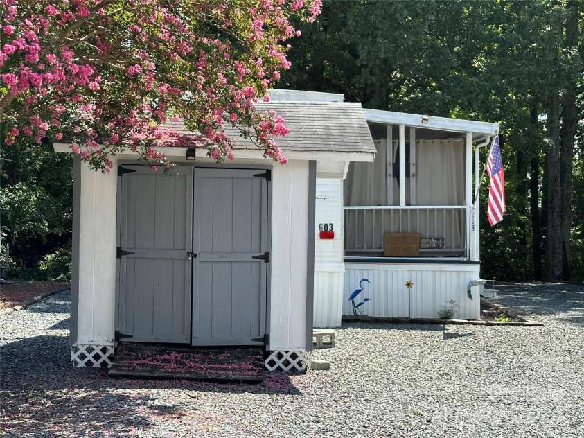 113 Hummingbird Circle, New London, NC 28127.  MLS# CAR4171497, YatesRealty ID 352. 