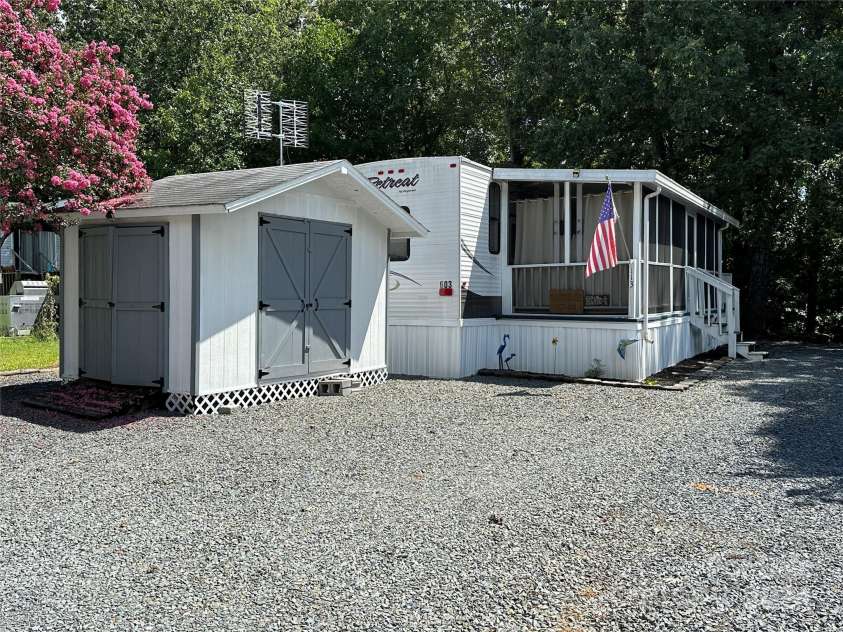 113 Hummingbird Circle, New London, NC 28127.  MLS# CAR4171497, YatesRealty ID 352. 