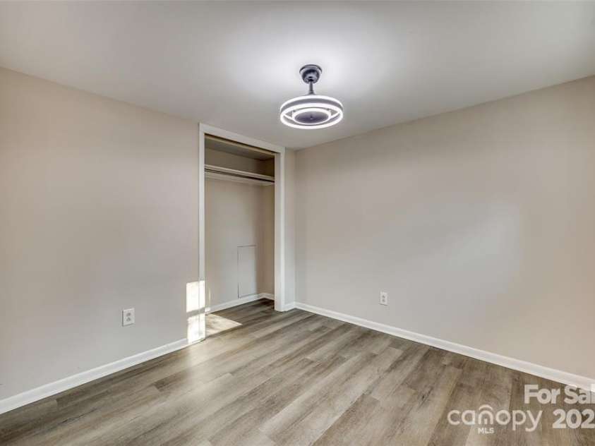 260 Amelia Drive, Fort Mill, SC 29715.  MLS# CAR4313275, YatesRealty ID 352. 