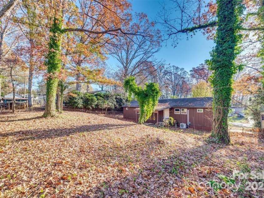 260 Amelia Drive, Fort Mill, SC 29715.  MLS# CAR4313275, YatesRealty ID 352. 