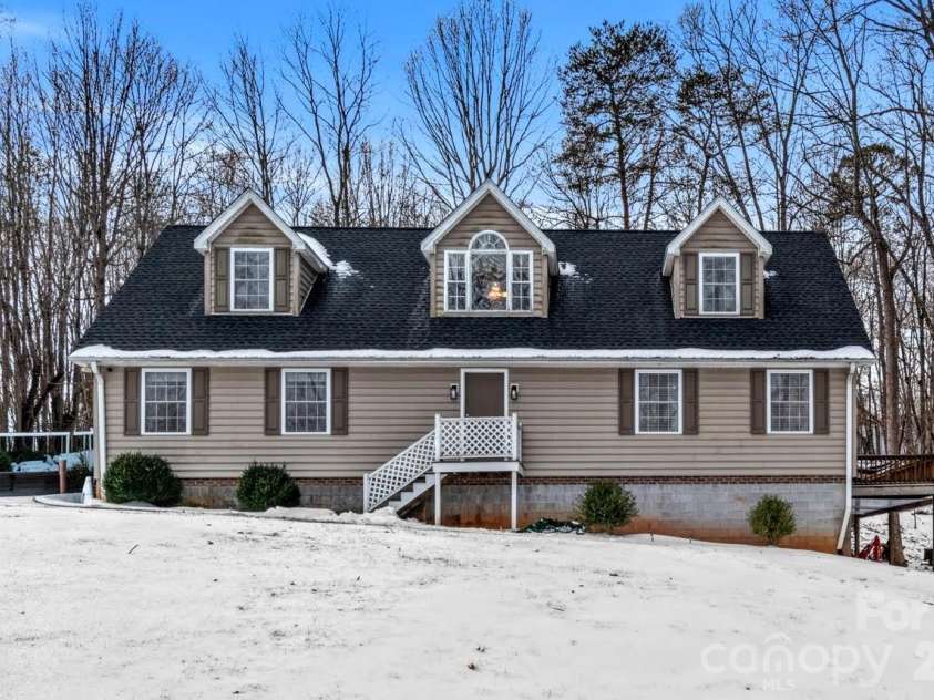 1012 Tuckda Way, Hamptonville, NC 27020.  MLS# CAR4342770, YatesRealty ID 3520. 