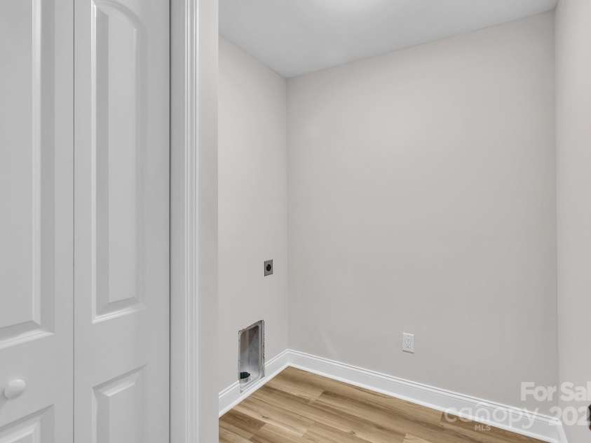 125 Lowrance Avenue, Kannapolis, NC 28081.  MLS# CAR4282320, YatesRealty ID 3520. 