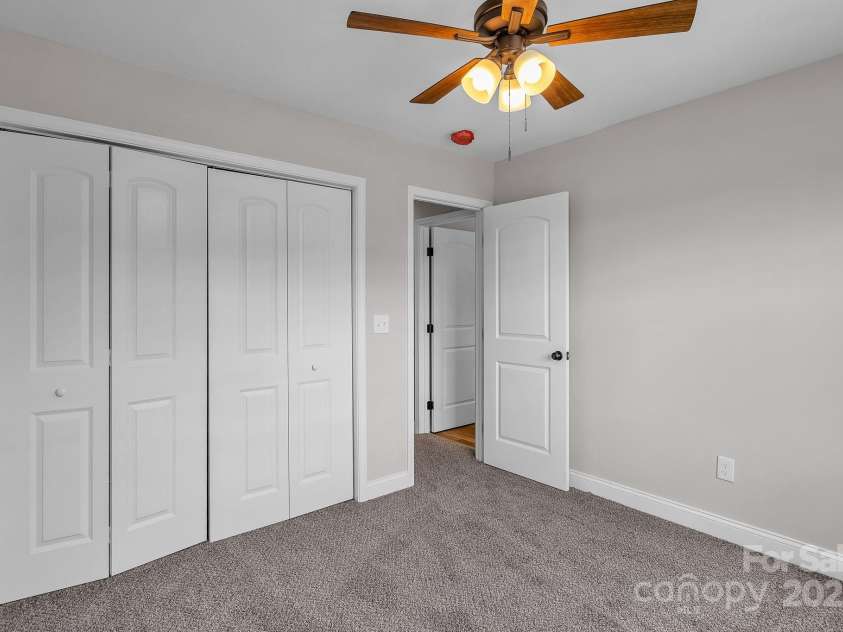 125 Lowrance Avenue, Kannapolis, NC 28081.  MLS# CAR4282320, YatesRealty ID 3520. 