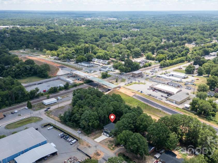 125 Lowrance Avenue, Kannapolis, NC 28081.  MLS# CAR4282320, YatesRealty ID 3520. 