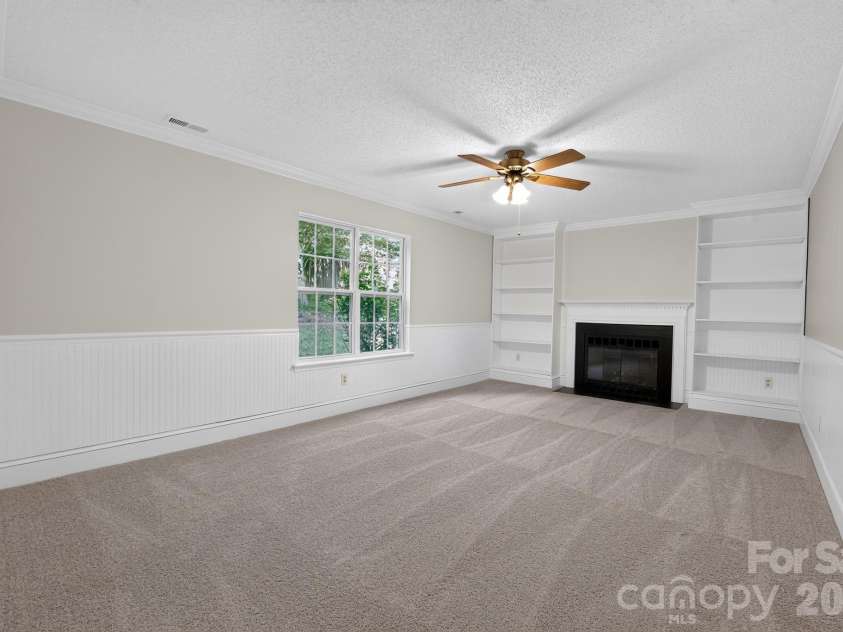 3909 Carmel Forest Drive, Charlotte, NC 28226.  MLS# CAR4395578, YatesRealty ID 35201. 