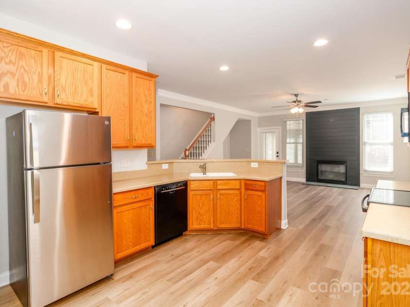 8010 Cottsbrooke Drive, Huntersville, NC 28078.  MLS# CAR4297605, YatesRealty ID 35201. 