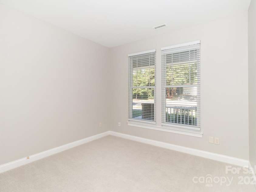 8010 Cottsbrooke Drive, Huntersville, NC 28078.  MLS# CAR4297605, YatesRealty ID 35201. 