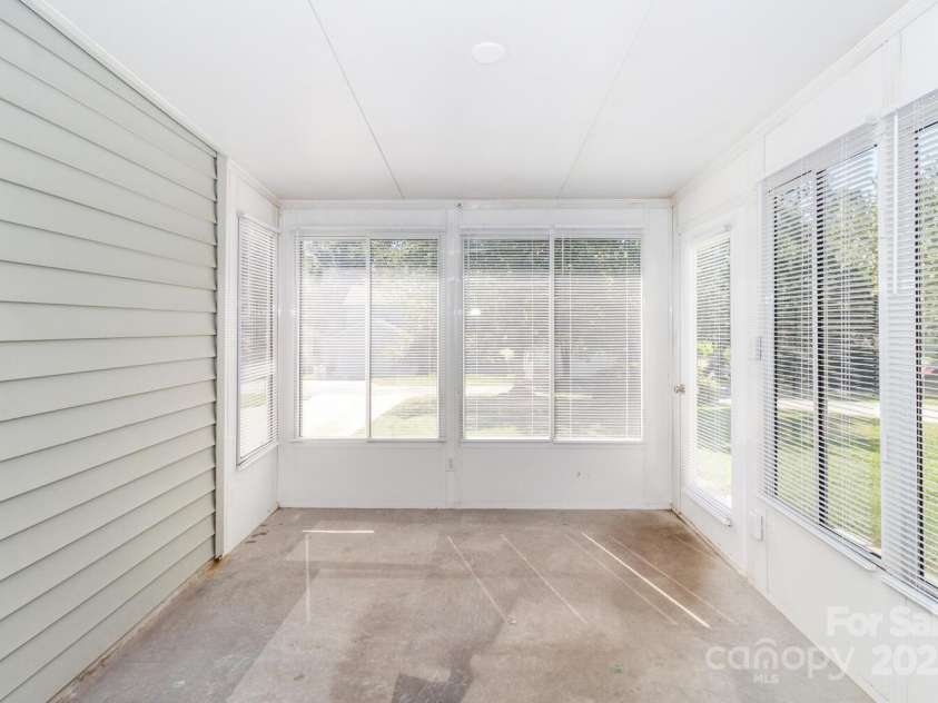 8010 Cottsbrooke Drive, Huntersville, NC 28078.  MLS# CAR4297605, YatesRealty ID 35201. 