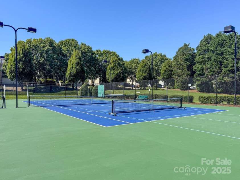 8010 Cottsbrooke Drive, Huntersville, NC 28078.  MLS# CAR4297605, YatesRealty ID 35201. 