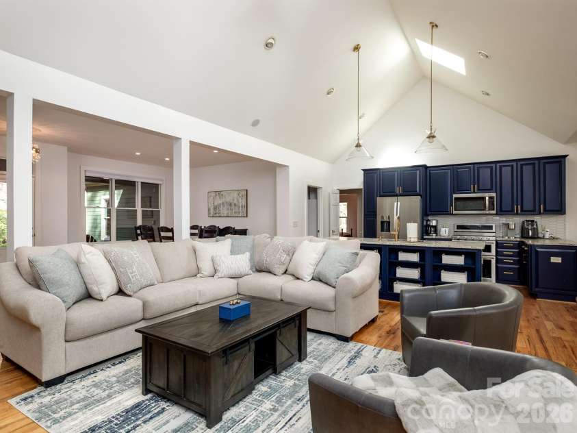 44 Gasga Court, Brevard, NC 28712.  MLS# CAR4399976, YatesRealty ID 35202. 