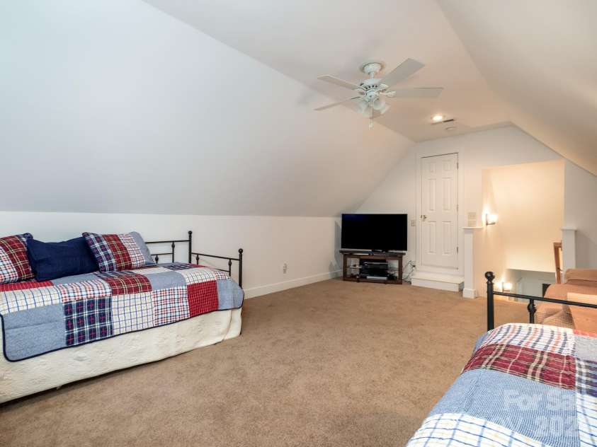 44 Gasga Court, Brevard, NC 28712.  MLS# CAR4399976, YatesRealty ID 35202. 