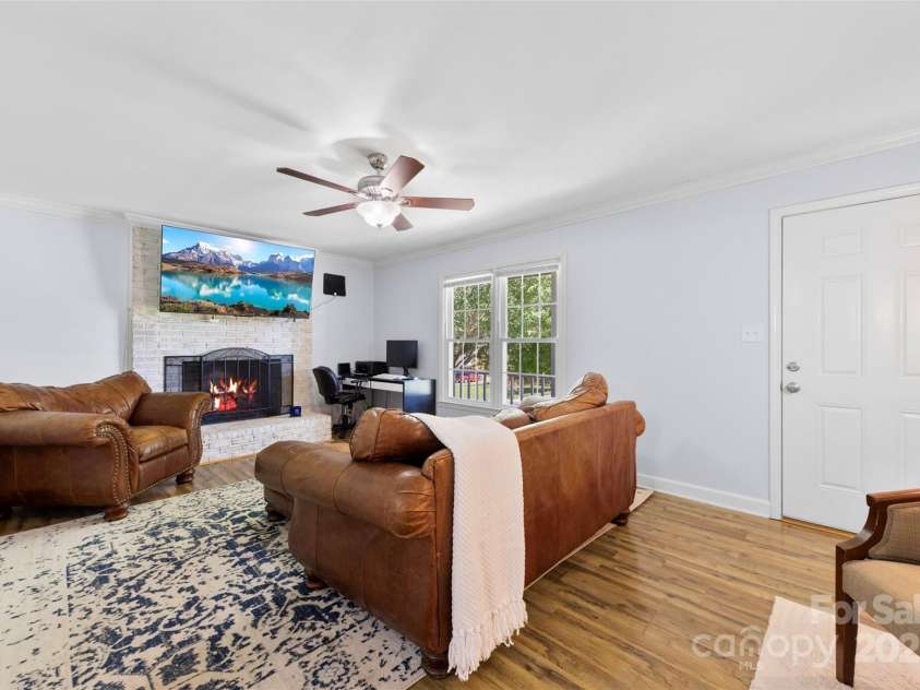 2411 Winterfield Drive, Gastonia, NC 28056.  MLS# CAR4297530, YatesRealty ID 35204. 