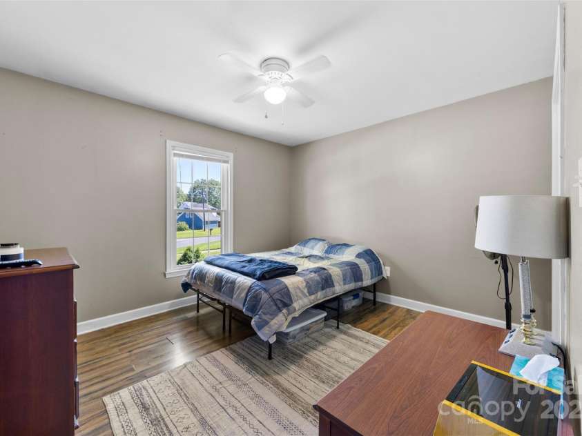2411 Winterfield Drive, Gastonia, NC 28056.  MLS# CAR4297530, YatesRealty ID 35204. 