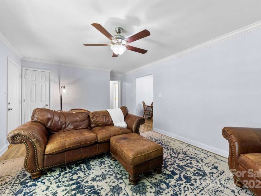 2411 Winterfield Drive, Gastonia, NC 28056.  MLS# CAR4297530, YatesRealty ID 35204. 
