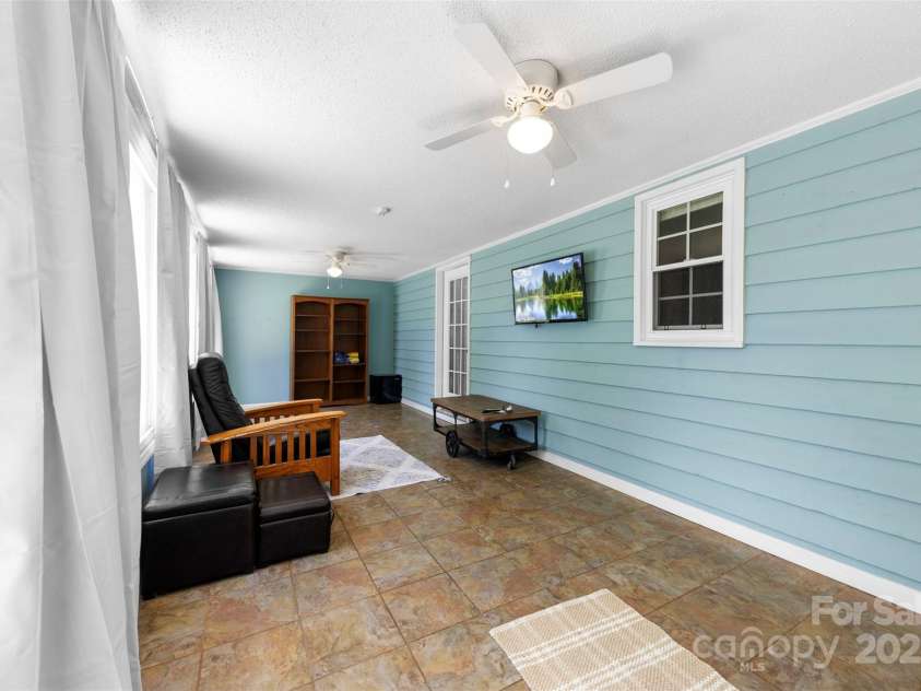 2411 Winterfield Drive, Gastonia, NC 28056.  MLS# CAR4297530, YatesRealty ID 35204. 