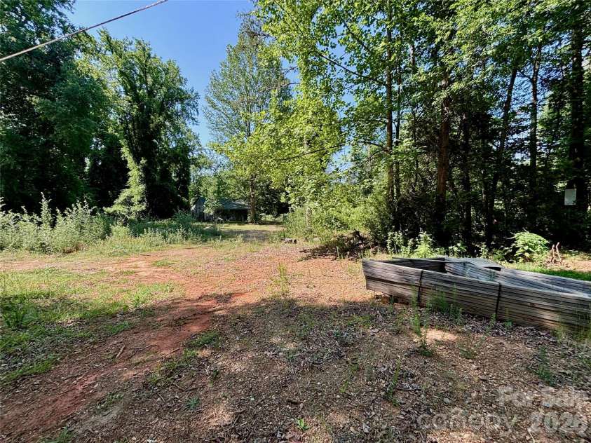 137 Napa Drive, Rutherfordton, NC 28139.  MLS# CAR4379149, YatesRealty ID 35205. 