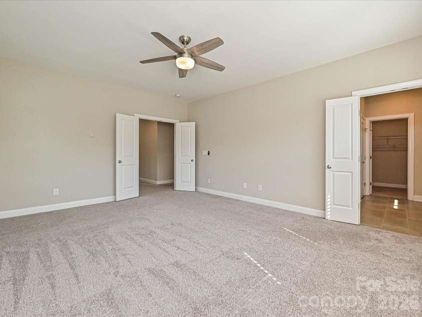 6320 Kennard Drive, Charlotte, NC 28216.  MLS# CAR4400358, YatesRealty ID 35206. Primary Bedroom
