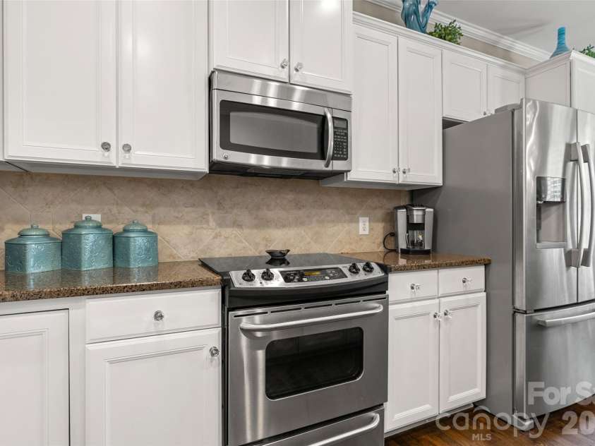 26503 Sandpiper Court, Indian Land, SC 29707.  MLS# CAR4396198, YatesRealty ID 35207. Kitchen