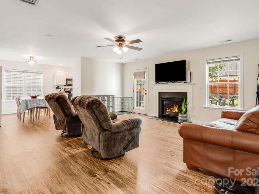 299 Swift Creek Road, Fletcher, NC 28732.  MLS# CAR4297720, YatesRealty ID 35207. 