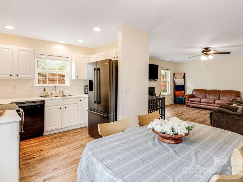 299 Swift Creek Road, Fletcher, NC 28732.  MLS# CAR4297720, YatesRealty ID 35207. 