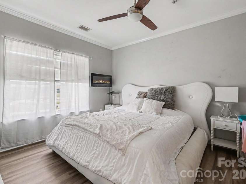5431 Village Drive, Concord, NC 28027.  MLS# CAR4398739, YatesRealty ID 35208. 