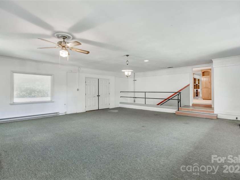 152 31st Avenue, Hickory, NC 28601.  MLS# CAR4297011, YatesRealty ID 35209. 