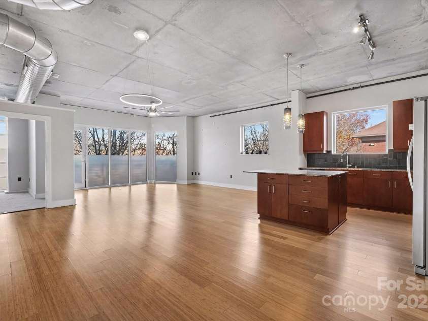 505 Sixth Street, Charlotte, NC 28202.  MLS# CAR4331370, YatesRealty ID 3521. 