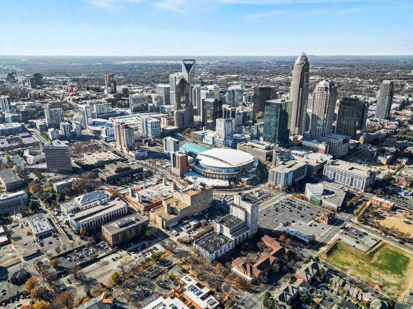 505 Sixth Street, Charlotte, NC 28202.  MLS# CAR4331370, YatesRealty ID 3521. 