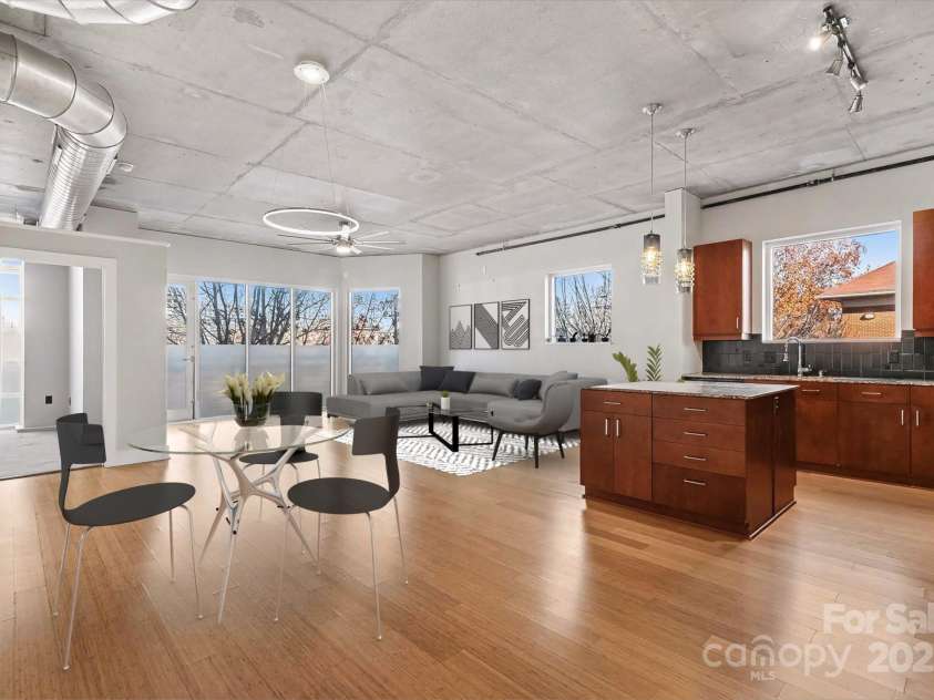 505 Sixth Street, Charlotte, NC 28202.  MLS# CAR4331370, YatesRealty ID 3521. LIVING AREA*virtually staged*