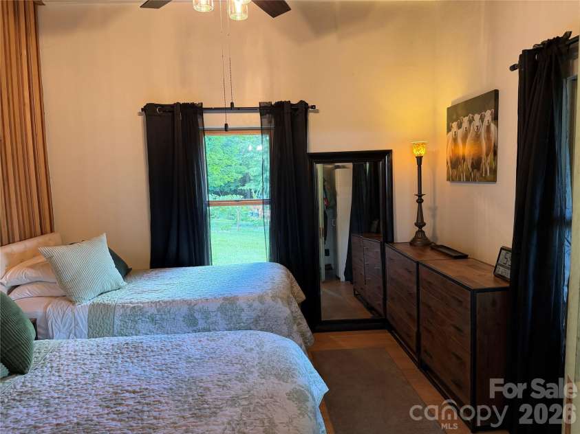 38 Lloyd Barnwell Road, Hendersonville, NC 28792.  MLS# CAR4394211, YatesRealty ID 35210. Large Primary Bedrrom