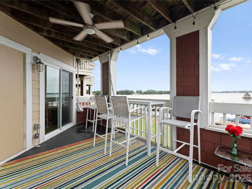 817 Southwest Drive, Davidson, NC 28036.  MLS# CAR4287616, YatesRealty ID 35210. 