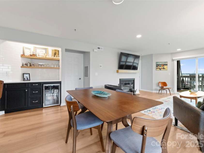 817 Southwest Drive, Davidson, NC 28036.  MLS# CAR4287616, YatesRealty ID 35210. 