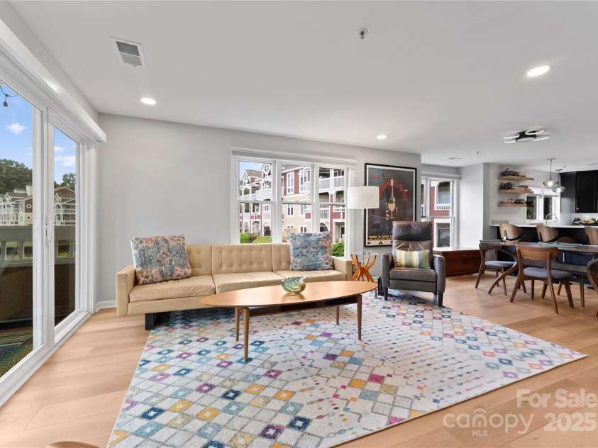 817 Southwest Drive, Davidson, NC 28036.  MLS# CAR4287616, YatesRealty ID 35210. 