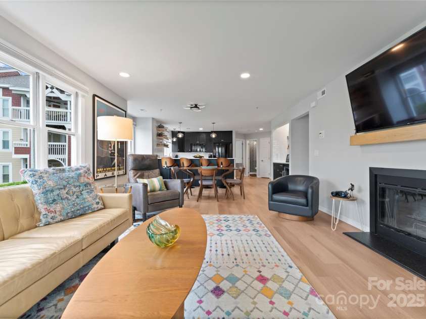 817 Southwest Drive, Davidson, NC 28036.  MLS# CAR4287616, YatesRealty ID 35210. 