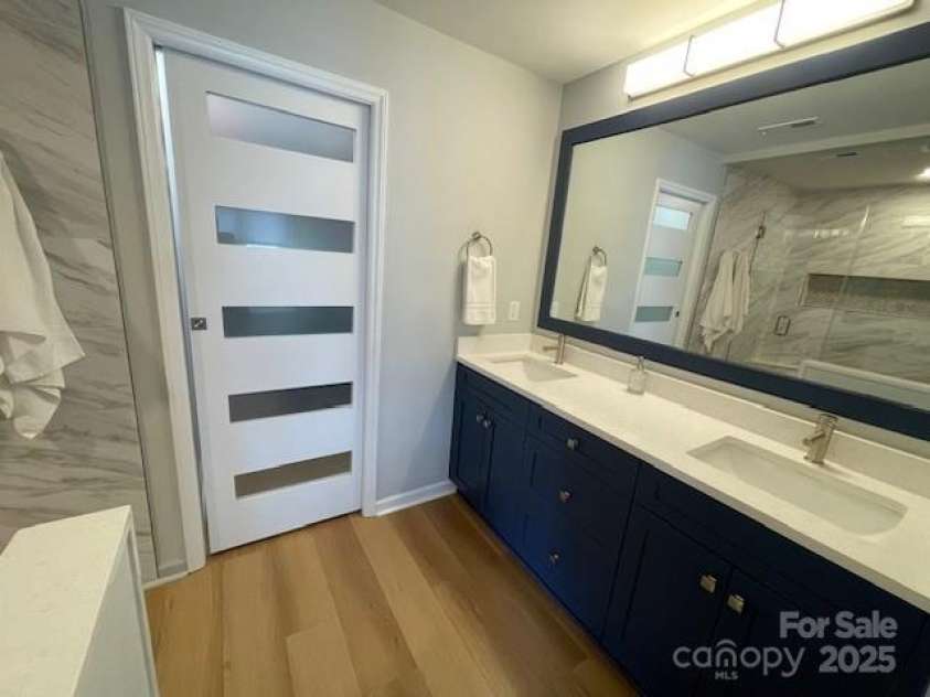 817 Southwest Drive, Davidson, NC 28036.  MLS# CAR4287616, YatesRealty ID 35210. 