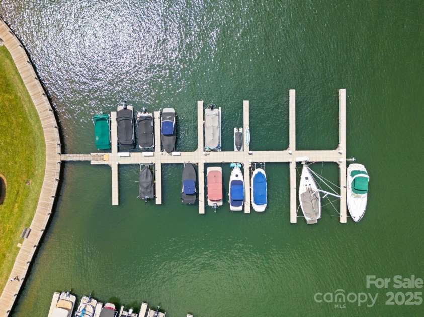 817 Southwest Drive, Davidson, NC 28036.  MLS# CAR4287616, YatesRealty ID 35210. 