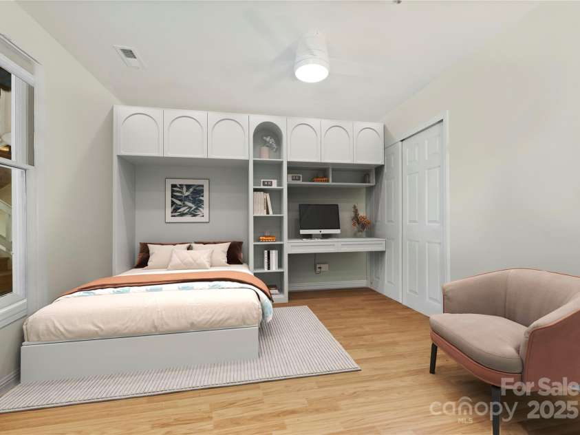 817 Southwest Drive, Davidson, NC 28036.  MLS# CAR4287616, YatesRealty ID 35210. Guest BR 3 / virtually staged