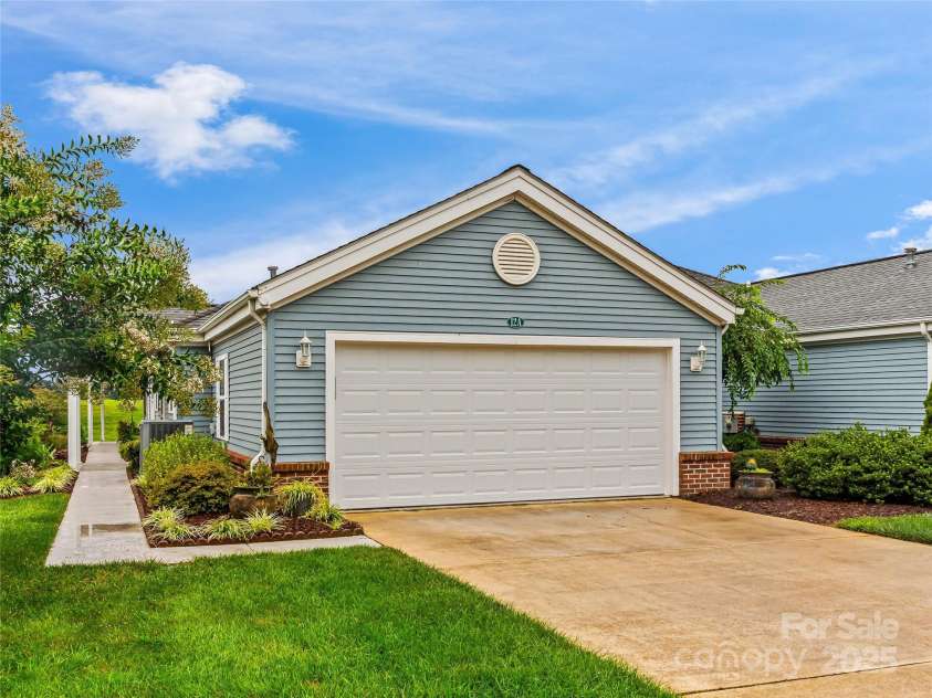 12A Heather Way, Candler, NC 28715.  MLS# CAR4290580, YatesRealty ID 35211. 