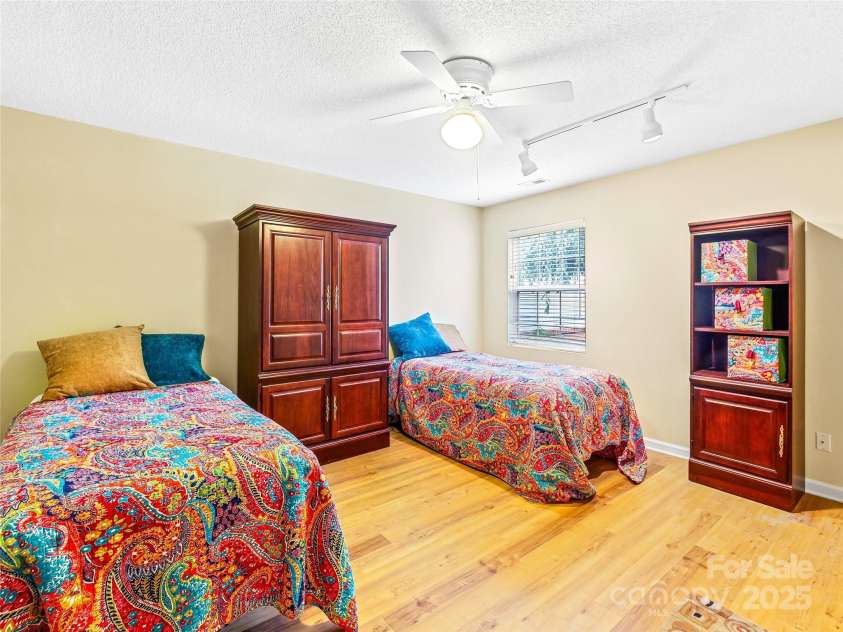 12A Heather Way, Candler, NC 28715.  MLS# CAR4290580, YatesRealty ID 35211. 