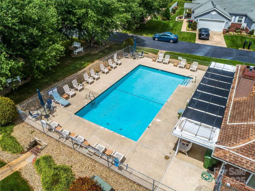 12A Heather Way, Candler, NC 28715.  MLS# CAR4290580, YatesRealty ID 35211. 