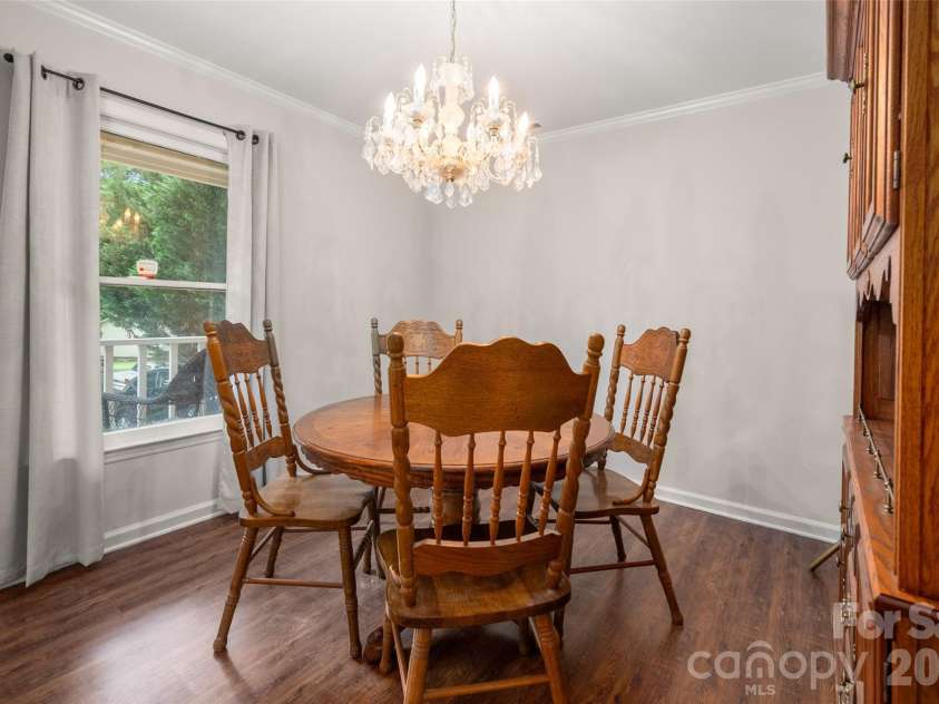 9112 Winter Moss Court, Charlotte, NC 28227.  MLS# CAR4399996, YatesRealty ID 35212. 