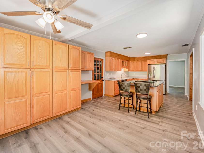 114 Elmwood Drive, Salisbury, NC 28147.  MLS# CAR4400661, YatesRealty ID 35213. 