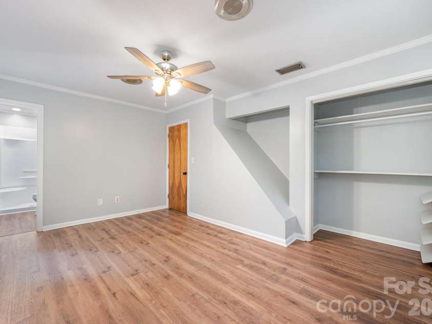 114 Elmwood Drive, Salisbury, NC 28147.  MLS# CAR4400661, YatesRealty ID 35213. 