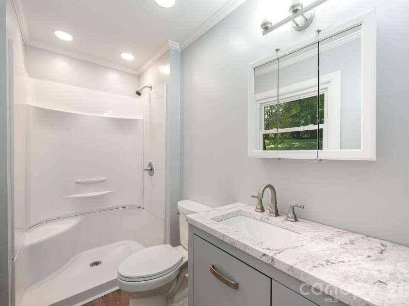 114 Elmwood Drive, Salisbury, NC 28147.  MLS# CAR4400661, YatesRealty ID 35213. 